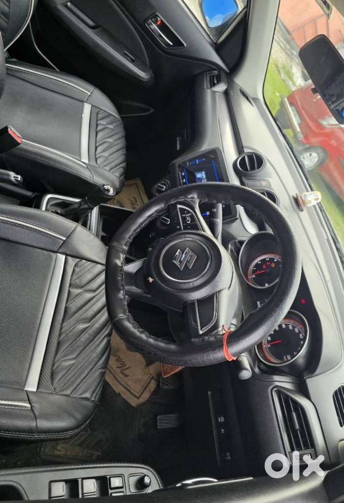 Maruti Suzuki Swift Vvt Vxi, 2021, Petrol