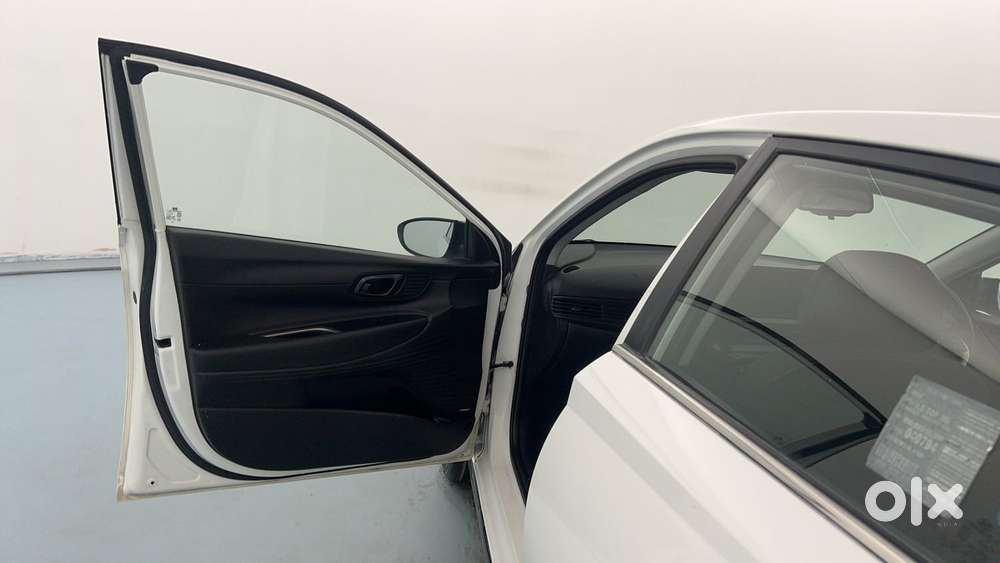 Hyundai New I20 1.2 Asta (o) Mt, 2021, Petrol