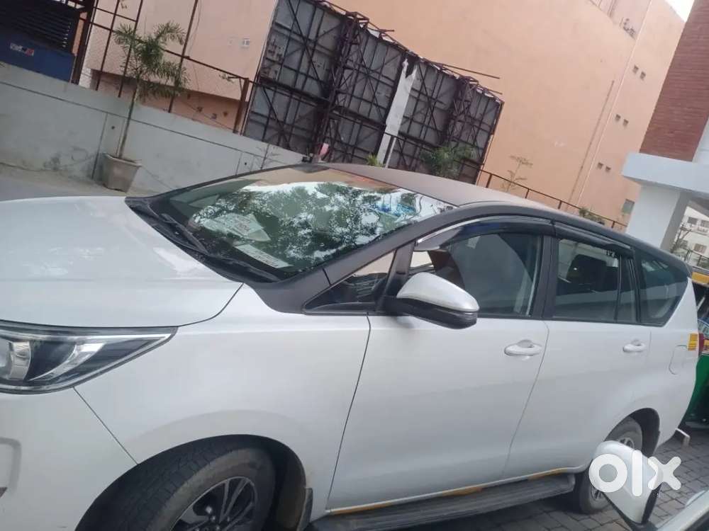 Toyota Innova Crysta 2024