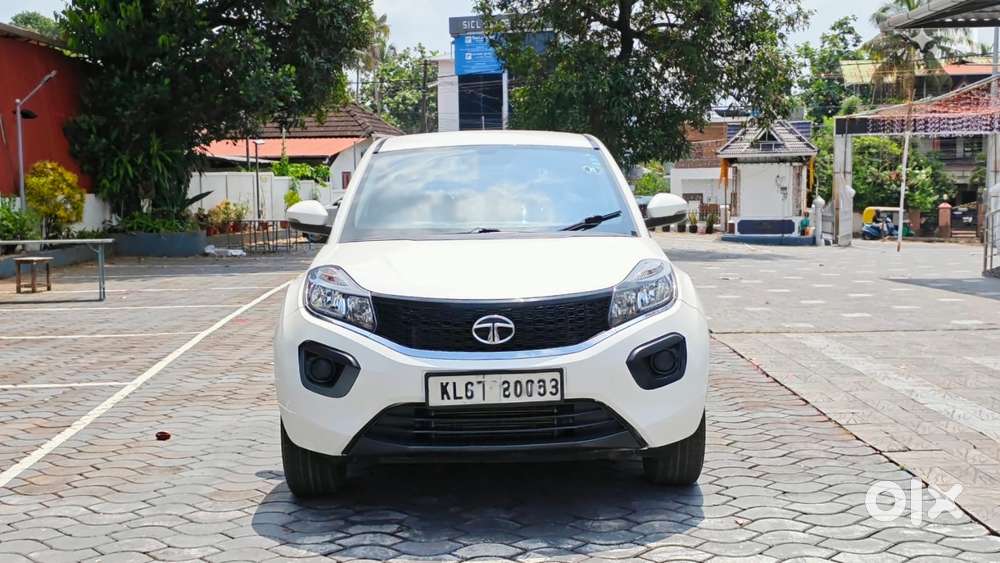 Tata Nexon 1.2 Revotron Xma, 2019, Petrol
