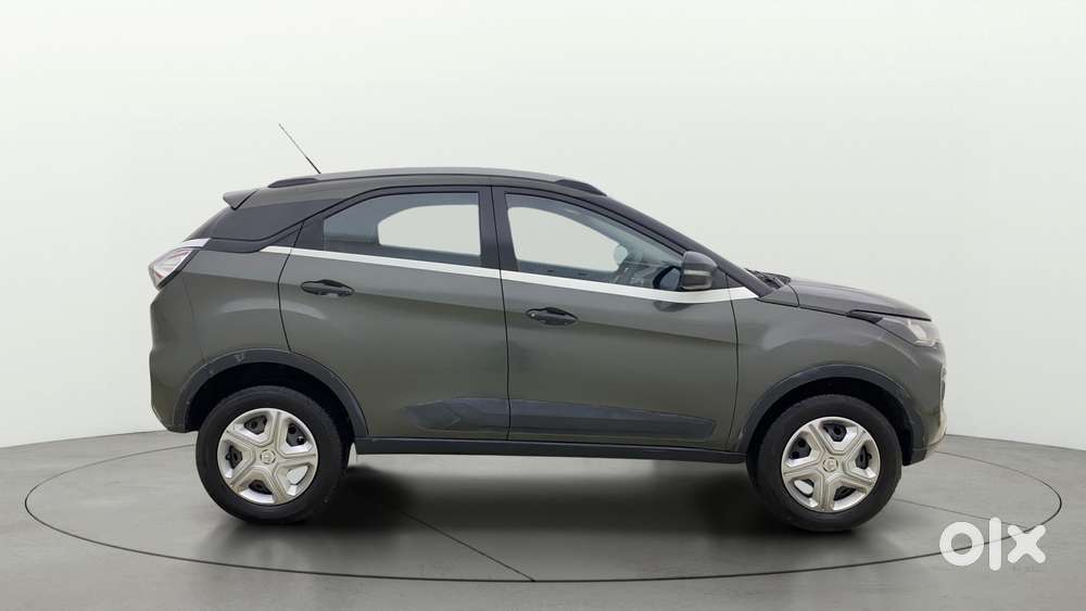 Tata Nexon 1.5 Revotorq Xma Amt (s), 2020, Petrol