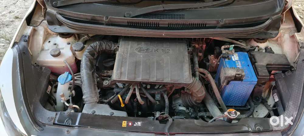 Hyundai Aura 2023 Cng & Hybrids Well Maintained