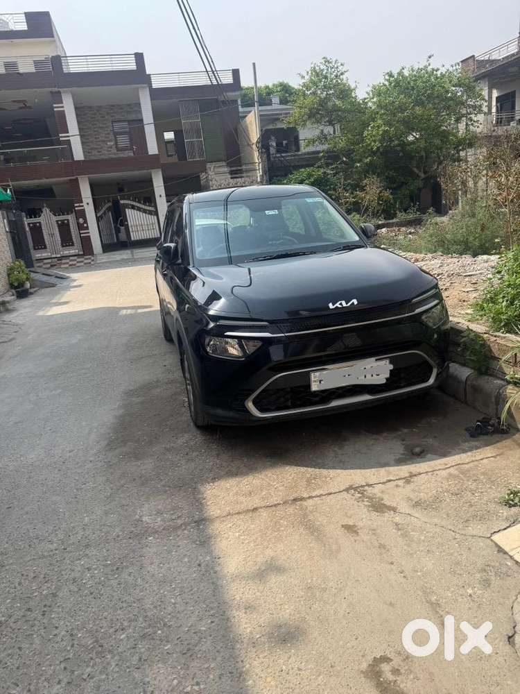 Kia Carens 2025 Petrol 10000 Km Driven