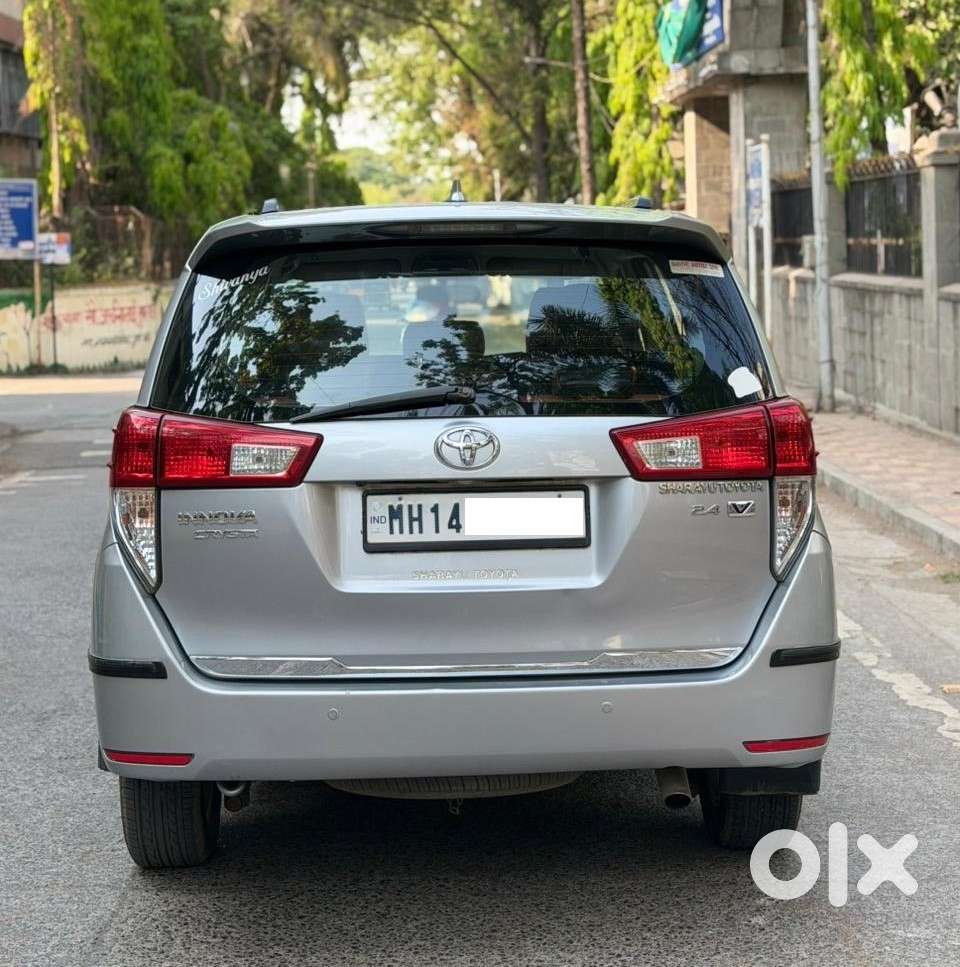 Toyota Innova Crysta 2.4 V 7 Str, 2016, Diesel