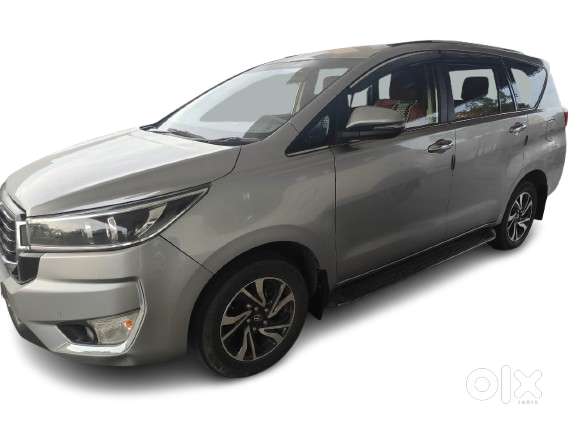 Toyota Innova Crysta 2.4 V 8 Str, 2023, Diesel