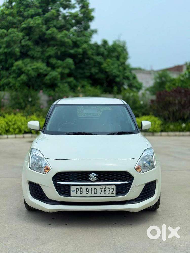 Maruti Suzuki Swift Vxi Optional, 2022, Petrol