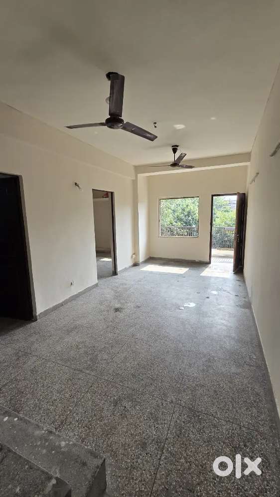 3bhk Duplex flat in Unique apartment, Sector -13, Rohini For