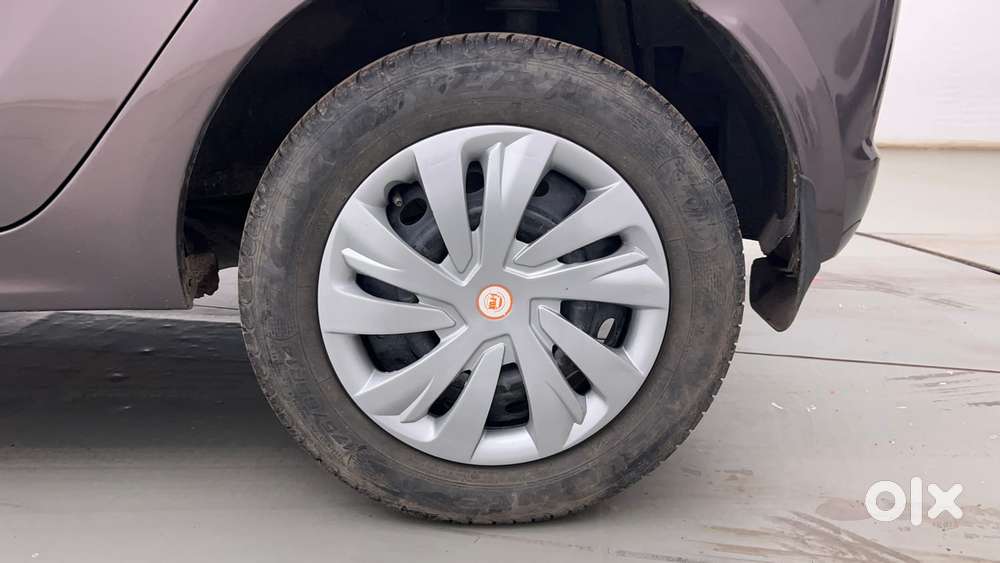 Tata Tiago 1.2 Revotron Xt, 2017, Petrol