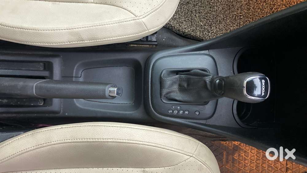 Skoda Rapid 1.0 Style At, 2021, Petrol