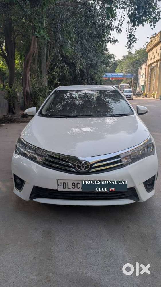 Toyota Corolla Altis 1.8 J, 2015, Petrol