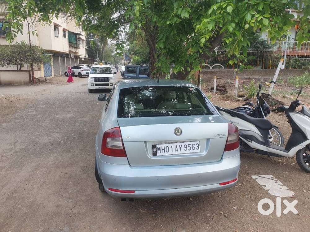 Skoda Laura Automatic Diesel Silver Color