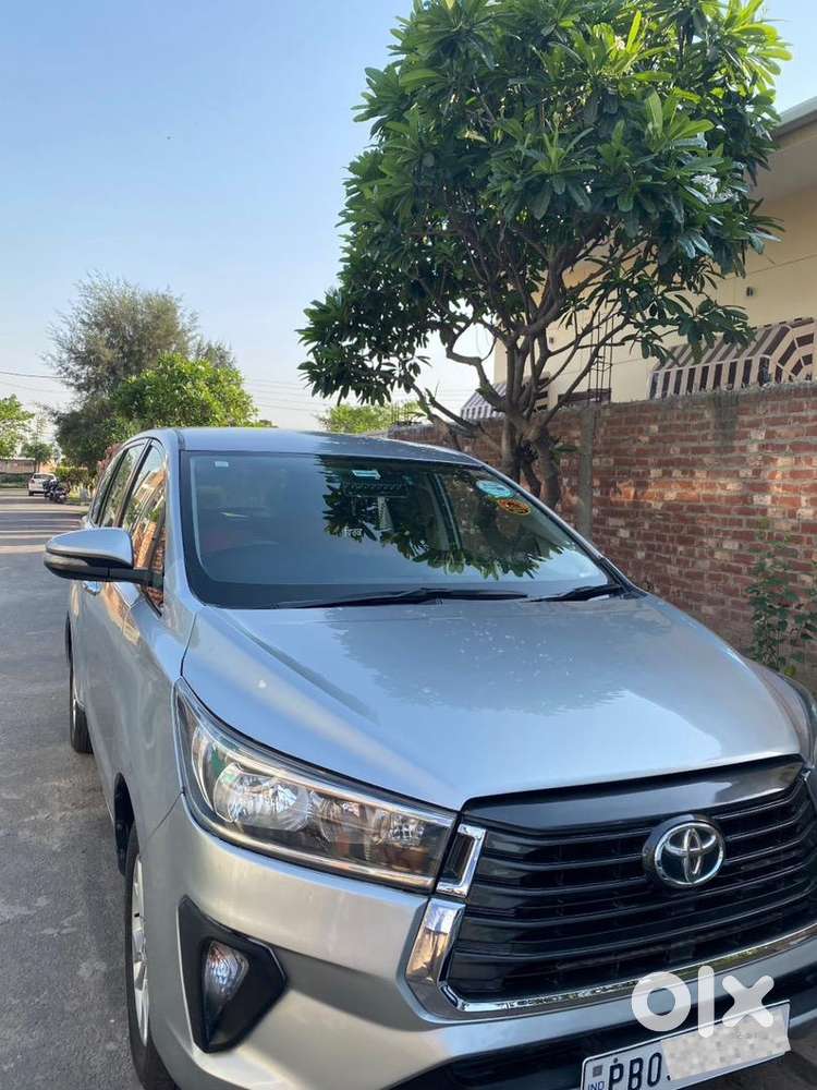 Toyota Innova Crysta 2017 Diesel Well Maintained