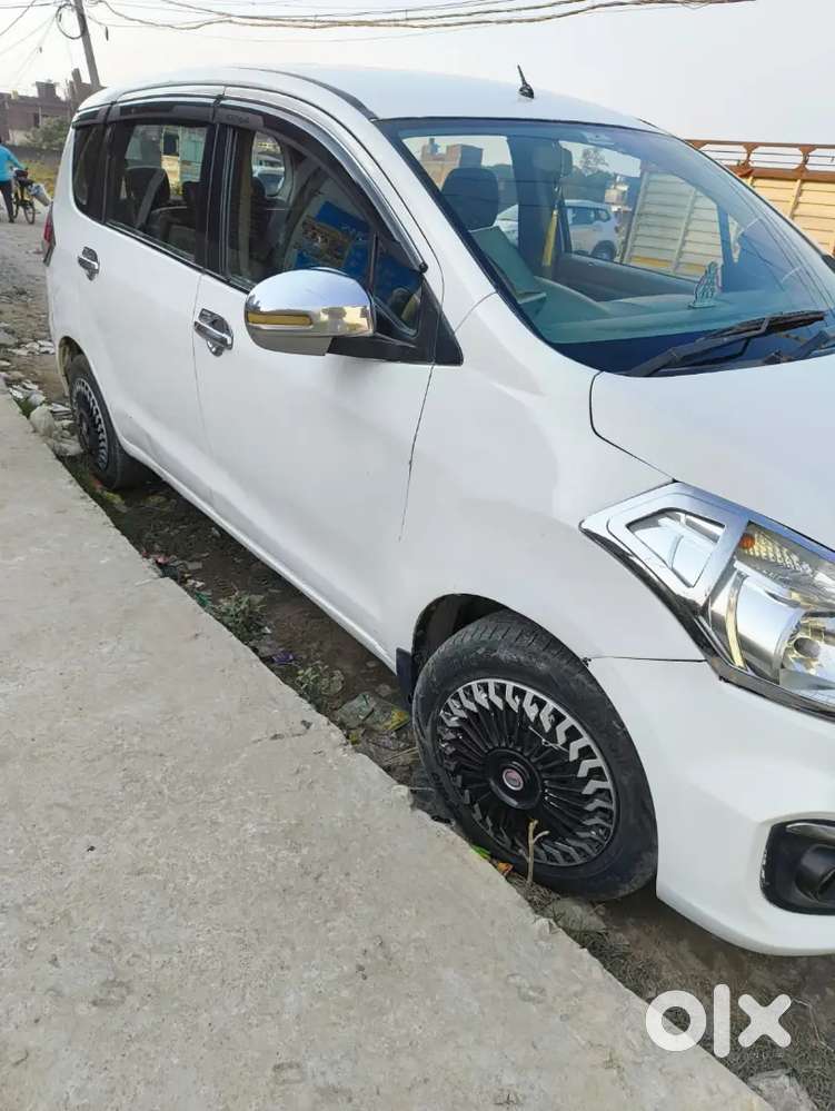 Maruti Suzuki Ertiga 2013 Diesel 160000 Km Driven