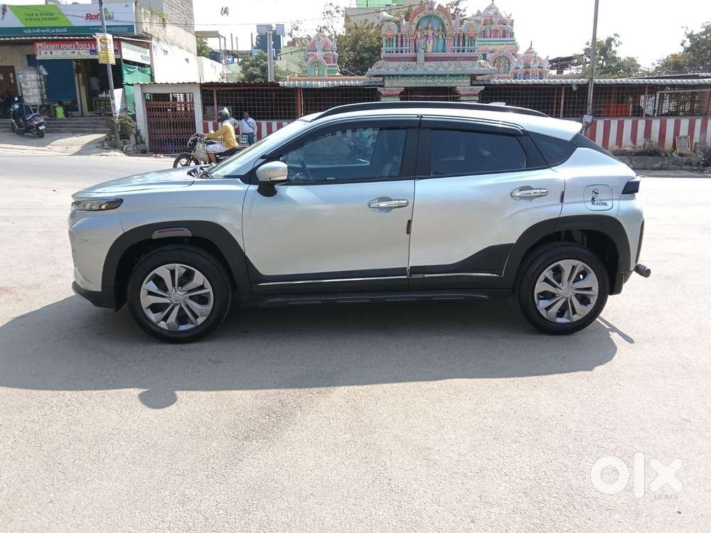 Maruti Suzuki Fronx Delta Plus 1.2 Ags, 2023, Petrol