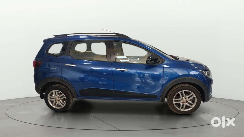 Renault Triber Rxz Easy-r Amt, 2023, Petrol
