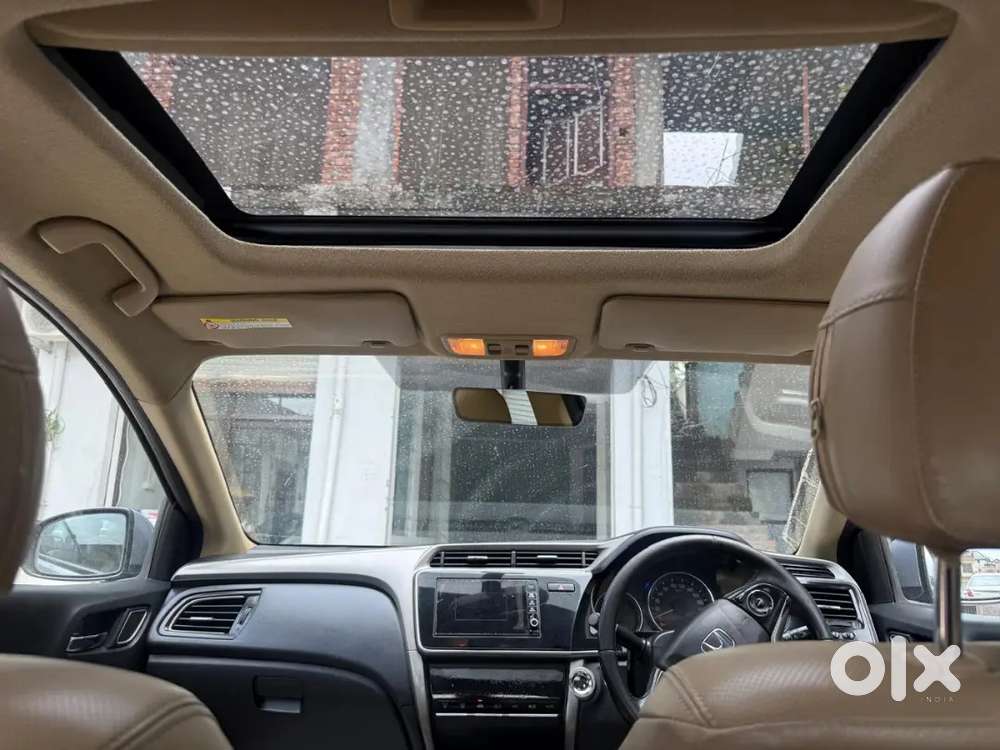Honda City 1.5 Zx Petrol Manual 2019 Fully Top With Sunroof Push Butto