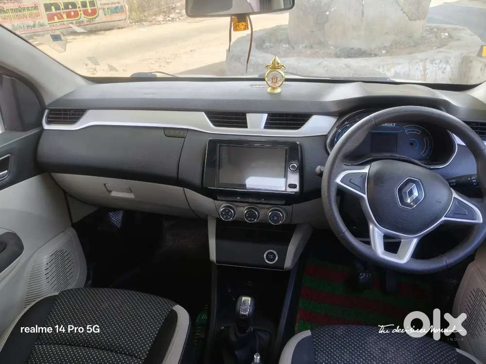 Renault Triber Rxz