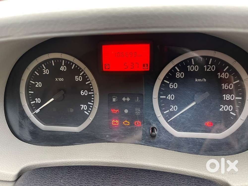 Lady Used Mahindra Verito Vibe Diesel In Good Condition