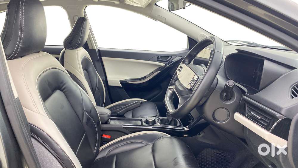 Tata Curvv Pure Plus S 1.2 Revotron Petrol 7dca, 2025, Petrol