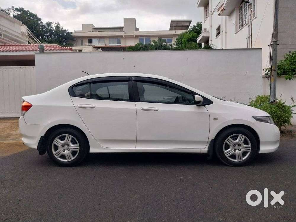Honda City 1.5 E Mt, 2010, Petrol