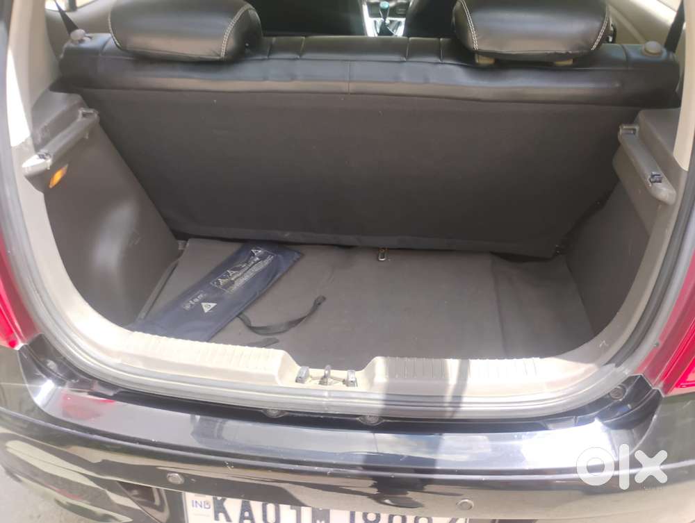 Hyundai I10 Sportz, 2013, Petrol