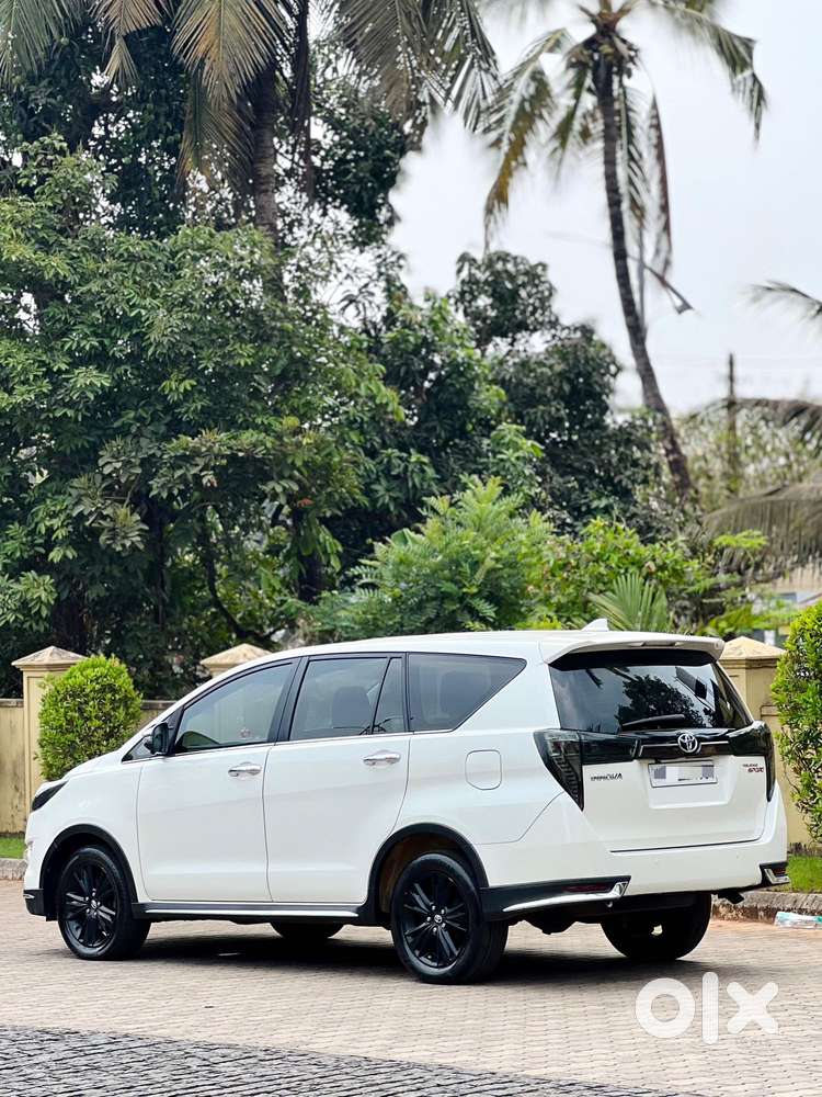 Toyota Innova Crysta