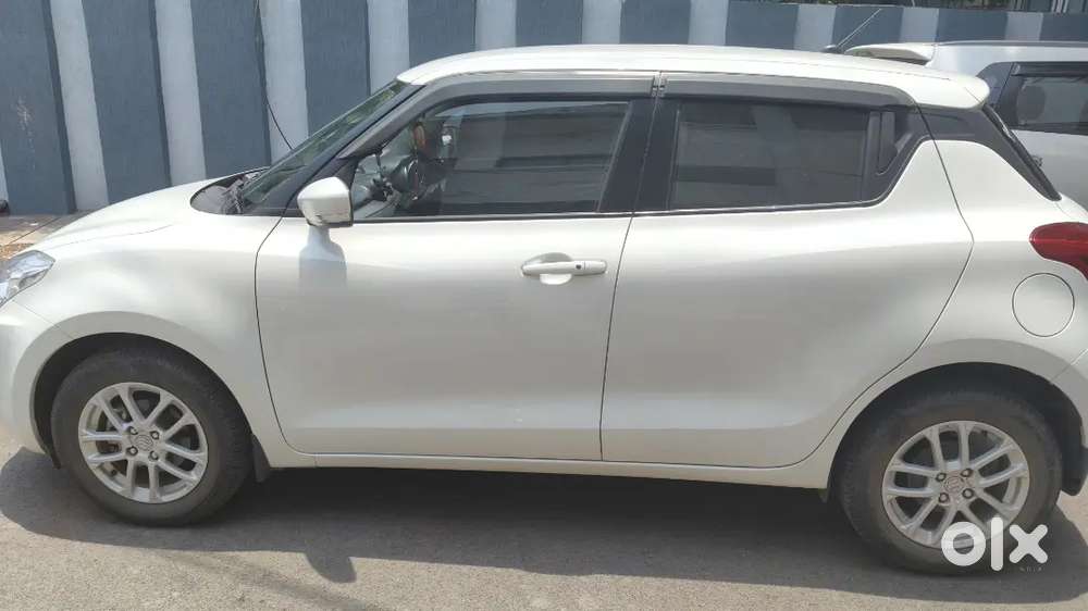 Maruti Suzuki Swift Zxi 2022 Petrol 18262 Km Driven