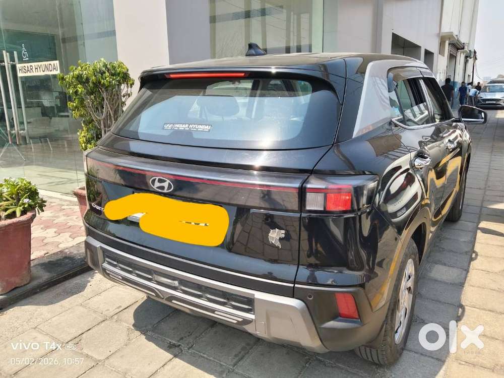 New Creta Only One Year Completed Defense Person Car