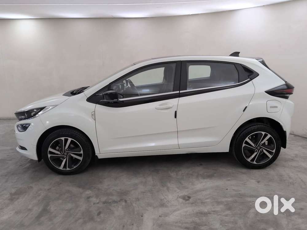 Tata Altroz Xza Plus (o) (s), 2023, Petrol