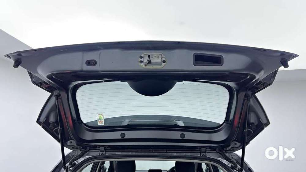 Tata Nexon 1.2 Revotron Xz Plus Dual Tone, 2023, Petrol