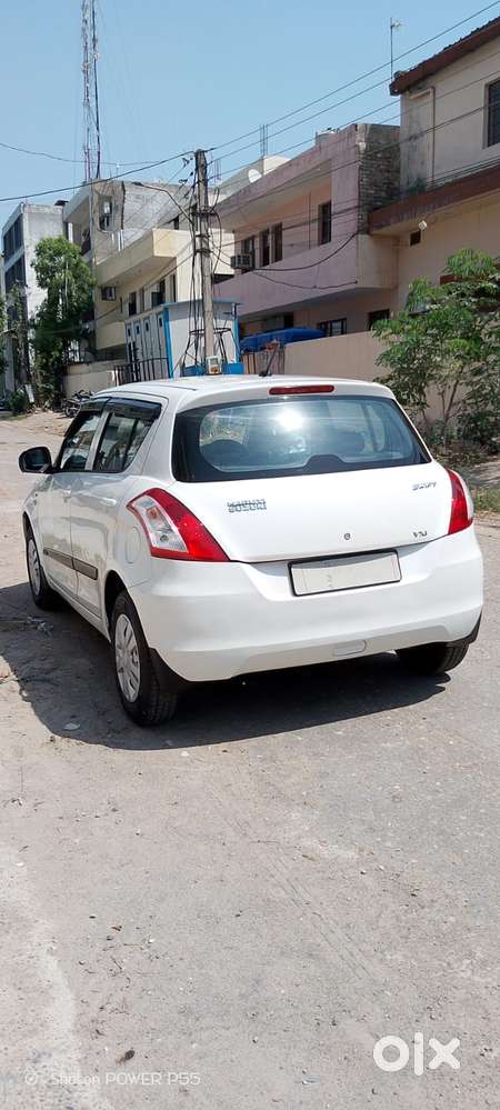 Maruti Suzuki Swift Lxi, 2017, Petrol