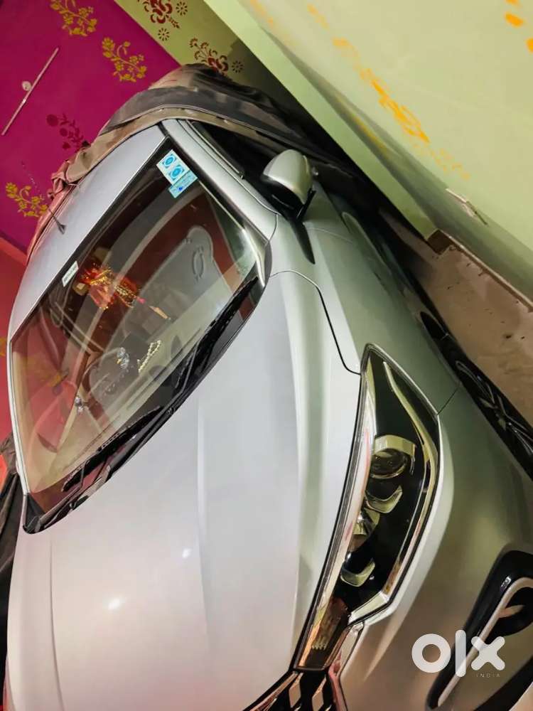 Maruti Suzuki Ertiga 2023 Petrol 22700 Km Driven Zxi Excellent