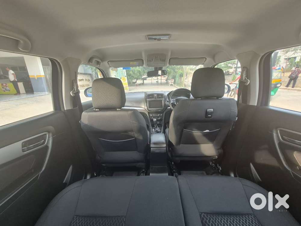 Maruti Suzuki Brezza Zdi+ Dual Tone, 2021, Petrol