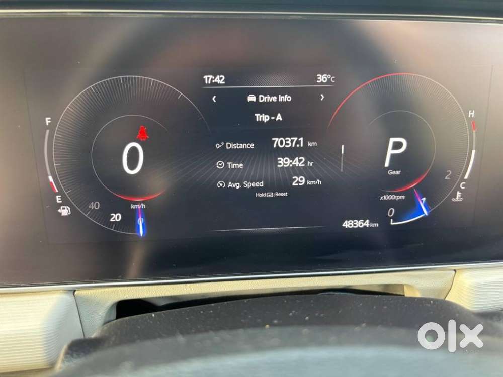 Mahindra Xuv700 2.2 Ax 5 Diesel At 7 Str, 2022, Diesel