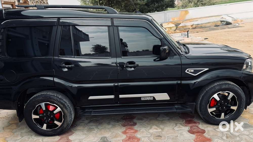 Mahindra Scorpio Classic 2023 Diesel Car
