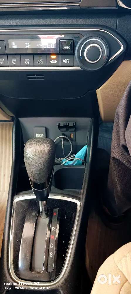 Less Used.  Gives More Than 25 Kms On Continuous Run On Good Road.