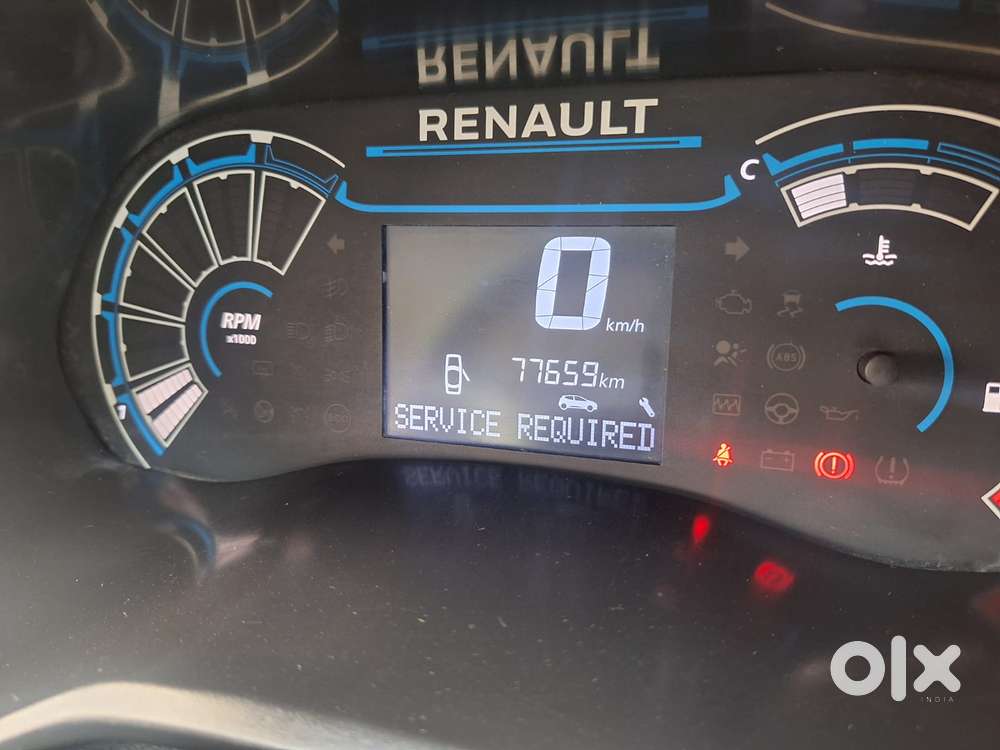 Renault Triber Rxz, 2022, Petrol