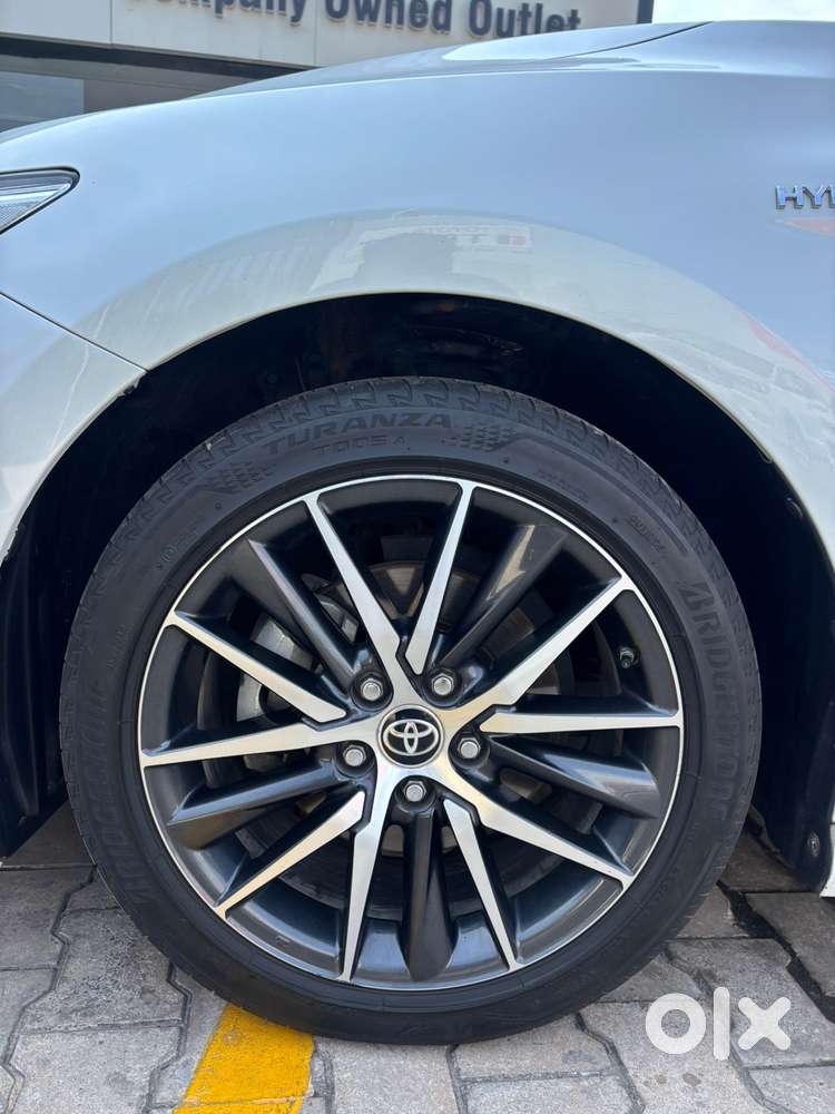 Toyota Camry 2.5 Hybrid, 2024, Petrol