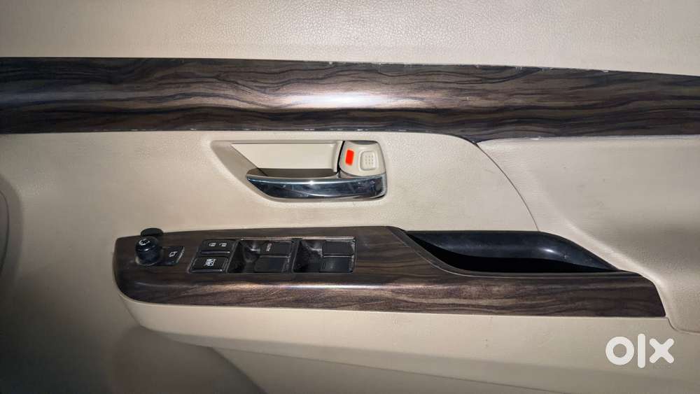 Maruti Suzuki Ertiga Zxi Plus Shvs, 2021, Petrol