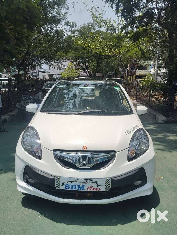 Honda Brio 2011-2013 V Mt, 2013, Petrol
