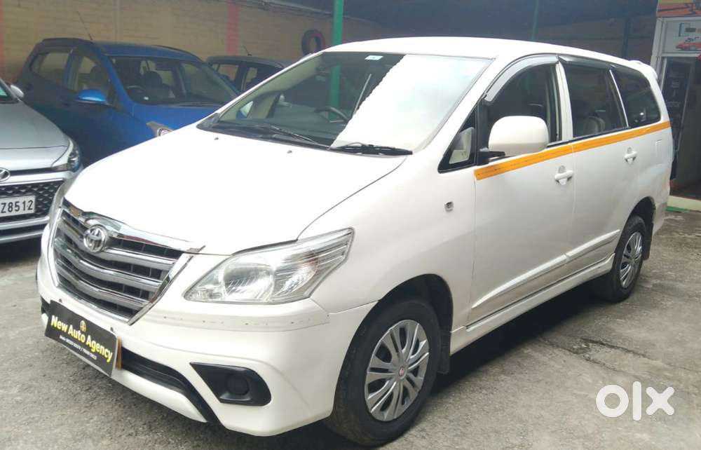 Toyota Innova 2.5 G (diesel) 8 Seater, 2015, Diesel
