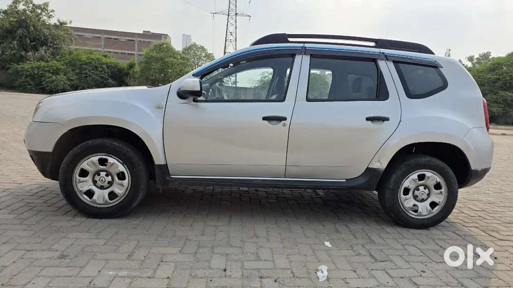 Renault Duster 2014 Petrol Well Maintained