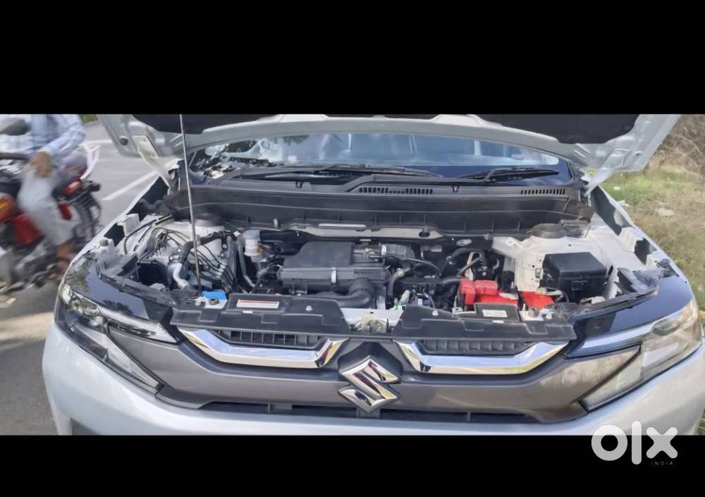 Maruti Suzuki Brezza 1.5 Lxi Smart Hybrid, 2023, Petrol