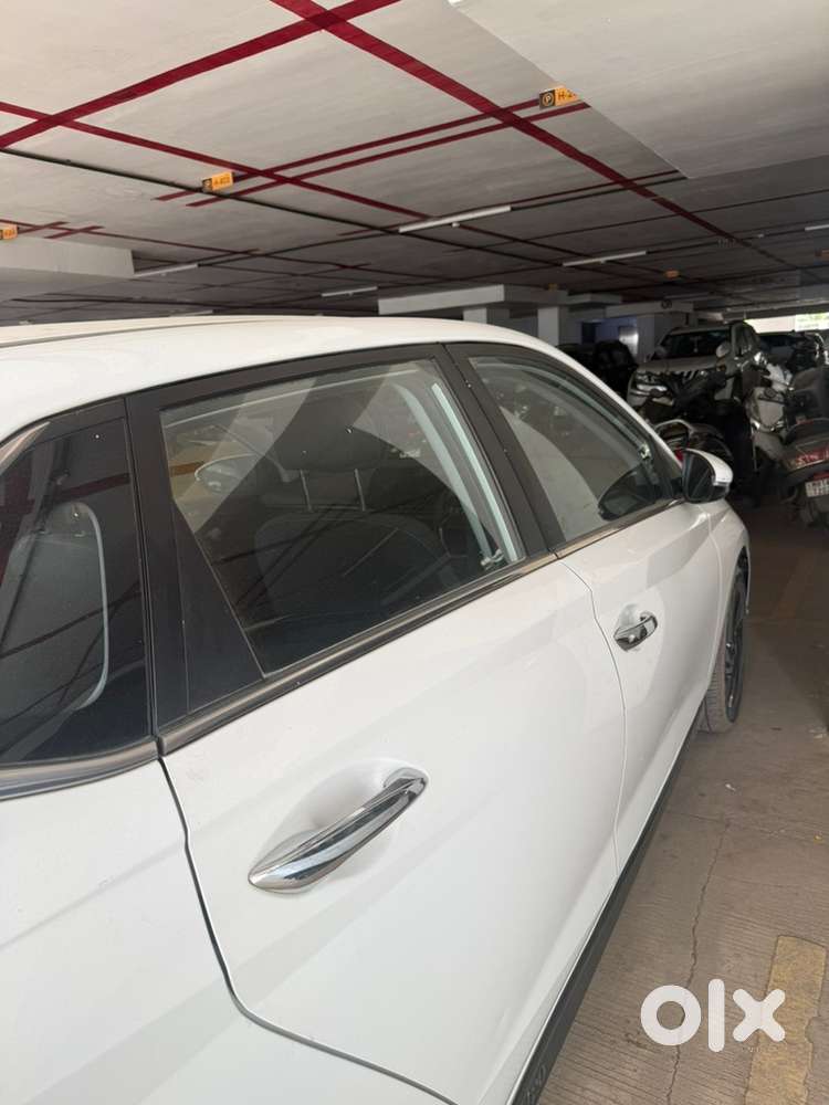 White Hyundai I 20 Asta Optional Fir Sale In Good Condition