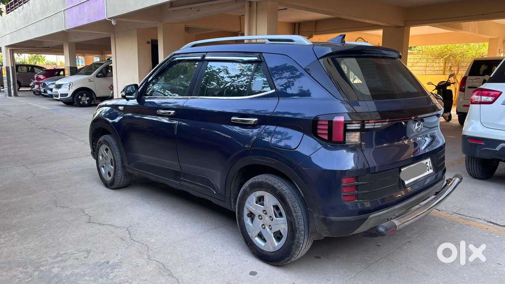 Hyundai Venue S 1.2 Petrol, 2022, Petrol