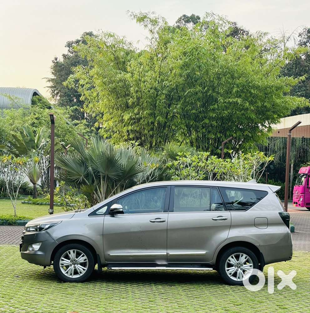Toyota Innova Crysta 2.8 Zx At, 2016, Diesel