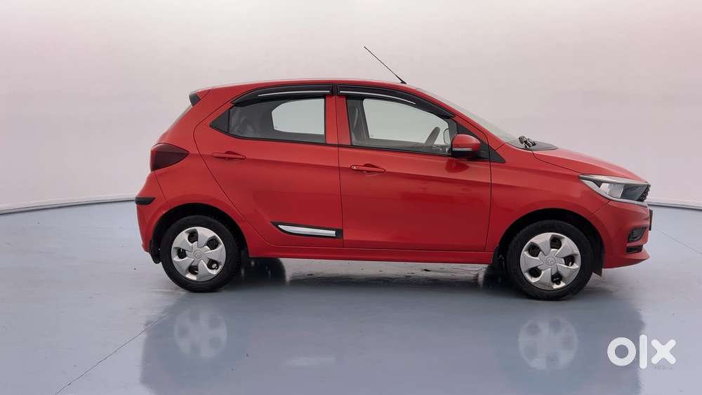 Tata Tiago 1.05 Revotorq Xt, 2021, Petrol