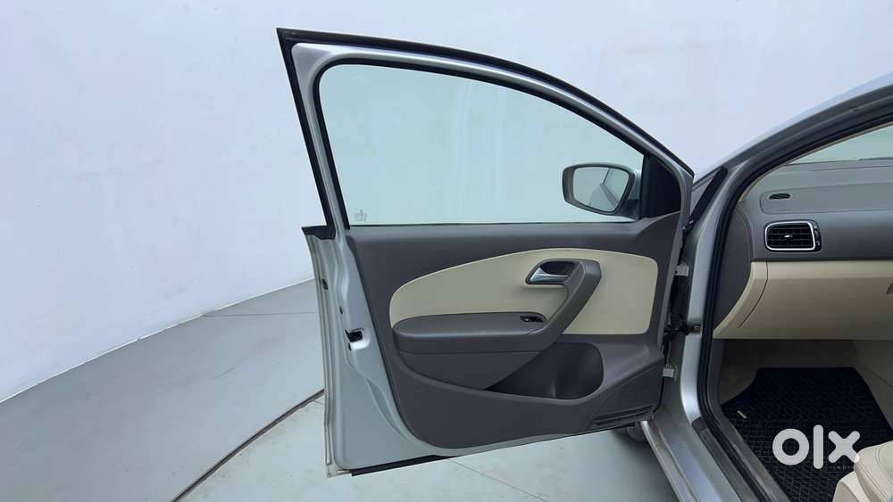 Volkswagen Vento Petrol Highline, 2013, Petrol