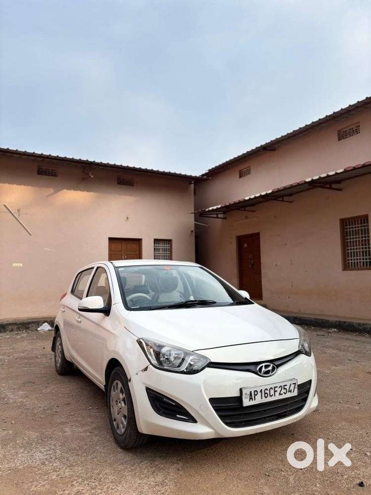 Hyundai I20 2010-2012 1.4 Crdi Magna, 2012, Petrol