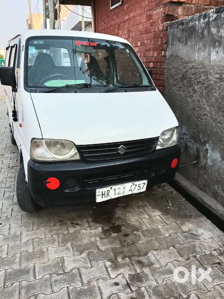 Maruti Suzuki Eeco 2015 Petrol And Cng 76000 Km Driven